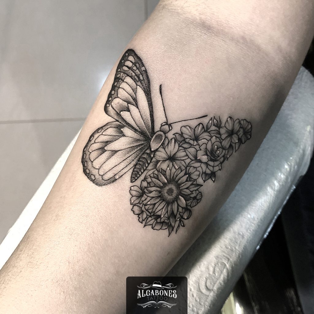 Amanda Lucateli - Alcabones Tattoo