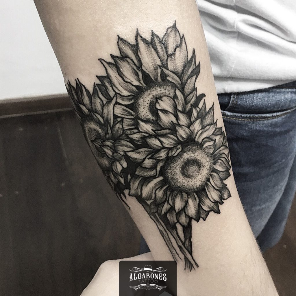 Amanda Lucateli - Alcabones Tattoo